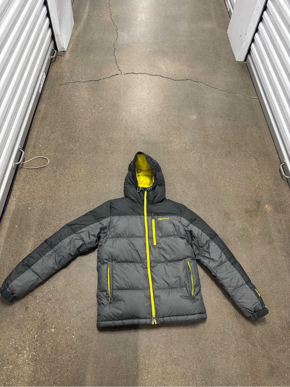 Men's Hooded Insulated Jacket Charcoal with Lime Accents marmot 700 small puffer